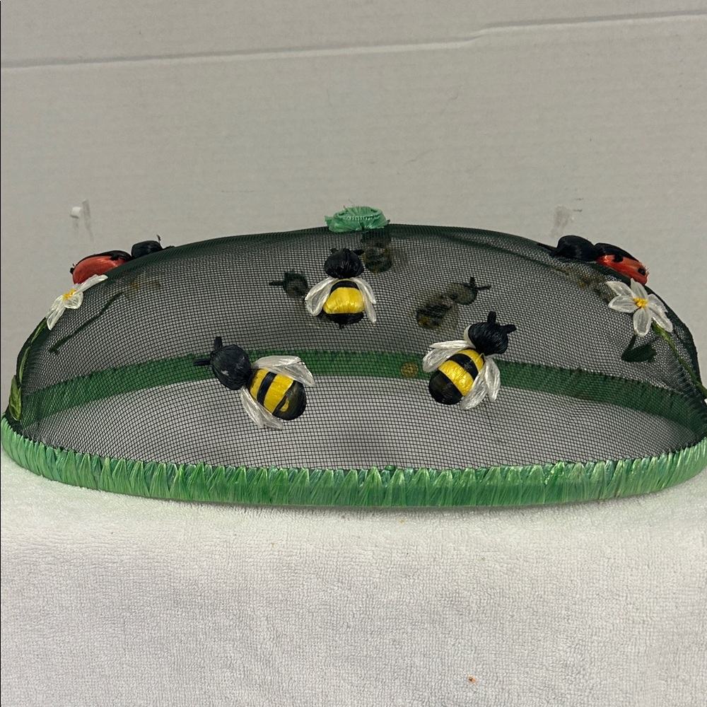 Bee and Ladybug Food Cover. 11X16 inches